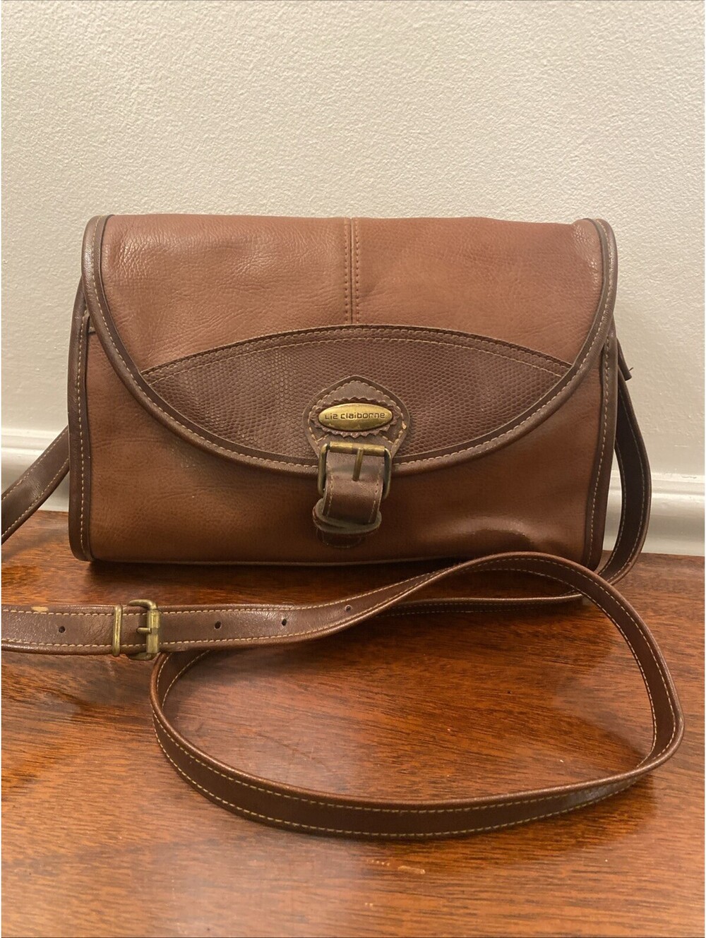 Vintage Liz Claiborne Brown Leather Shoulder/Crossbody Bag